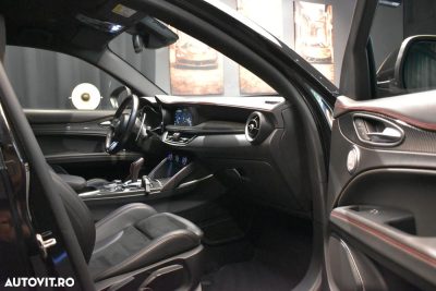 Alfa Romeo Stelvio 2.9 V6 Turbo AWD AT8 Quadrifoglio — photo 9