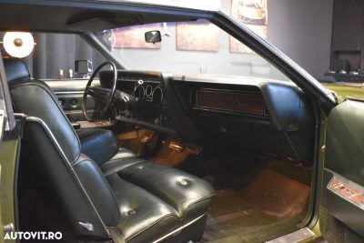 Ford Thunderbird — fotografia 7