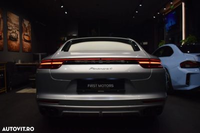 Porsche Panamera 4 — fotografia 5