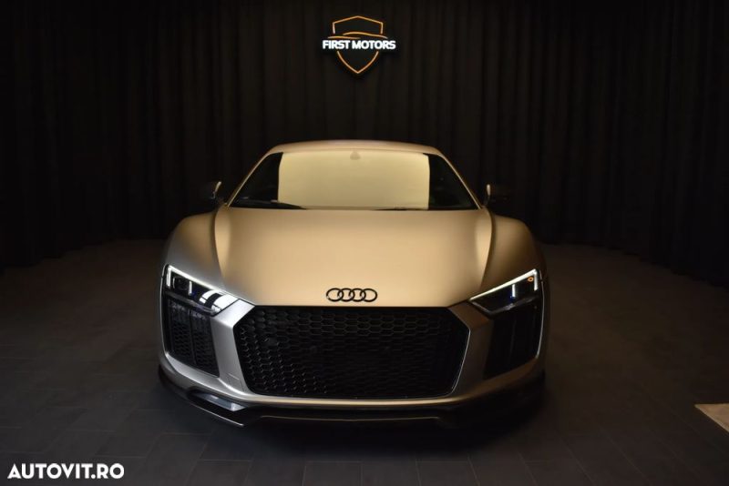 Audi R8