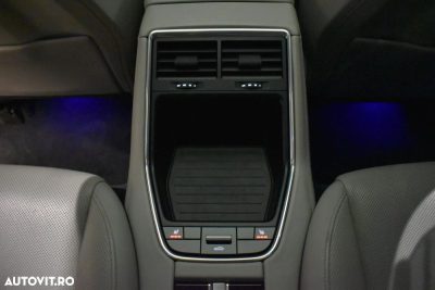Porsche Panamera 4 — fotografia 16