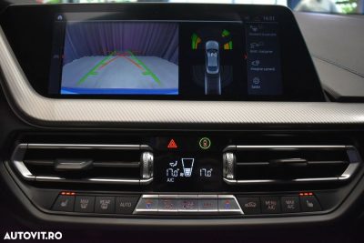 BMW Seria 2 220d AT — fotografia 14