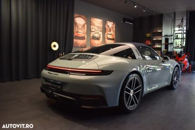 Porsche 911 4 GTS PDK — photo 4