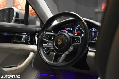 Porsche Panamera 4 — fotografia 11