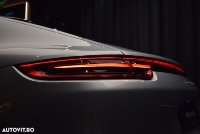 Porsche Panamera 4 — fotografia 30