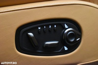 Aston Martin DBX — fotografia 20
