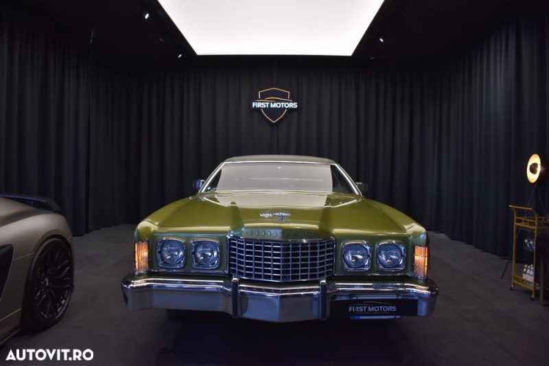 Ford Thunderbird