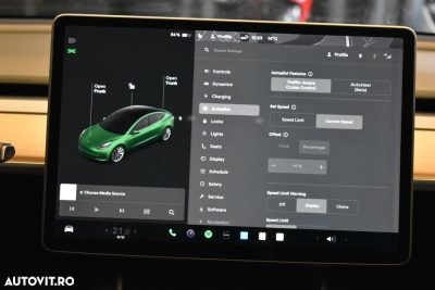 Tesla Model 3 Standard Reichweite Plus Hinterradantrieb — fotografia 16