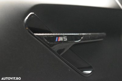 BMW M5 AT — fotografia 33