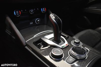 Alfa Romeo Stelvio 2.9 V6 Turbo AWD AT8 Quadrifoglio — photo 21
