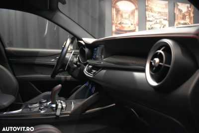 Alfa Romeo Stelvio 2.9 V6 Turbo AWD AT8 Quadrifoglio — photo 13