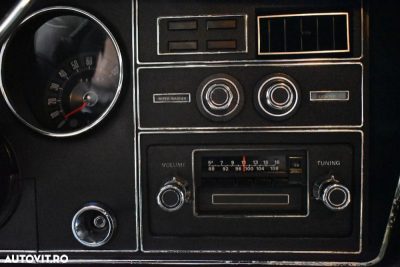 Ford Thunderbird — fotografia 12